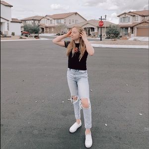 Meet your Posher, Shira